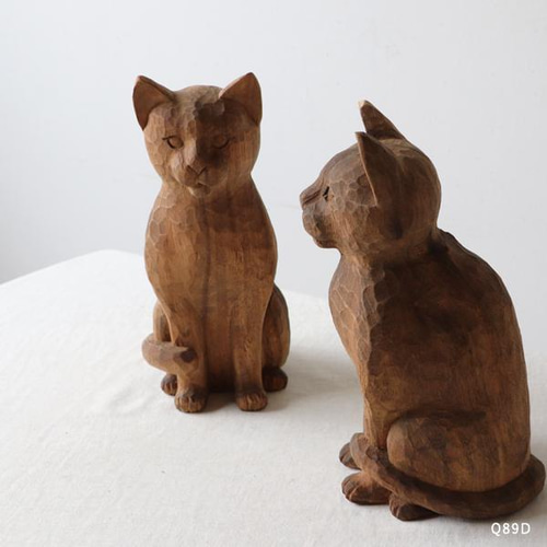 木彫りのネコ 置物 在銘 オブジェ / Wooden carved cat - 彫刻