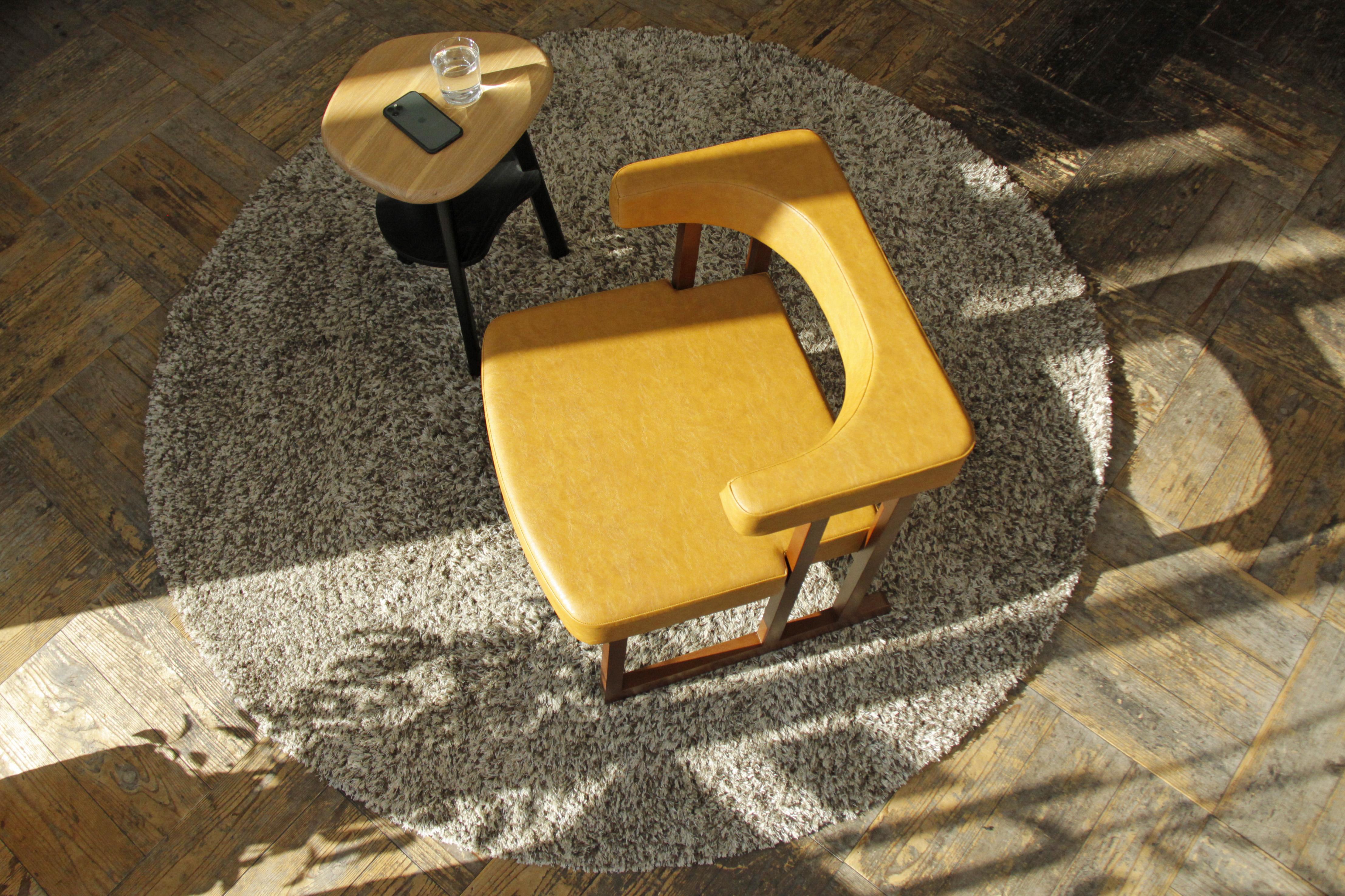 コ助ラウンジチェア（ブラウン×合成皮革キャメル）