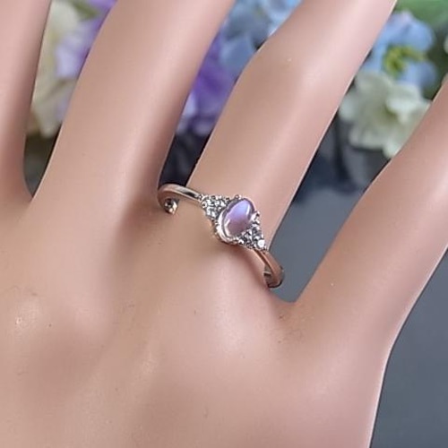 ◇月の光 ムーンストーン リング フリーサイズ キラキラ系 神秘的な