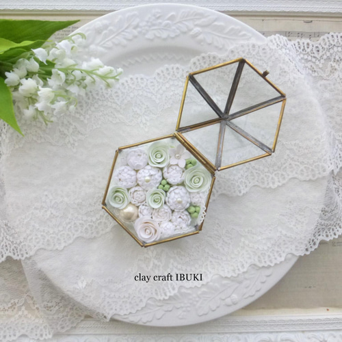 六角屋根のガラスケースのリングピロー ＊＊クレイクラフト ピカケと  
