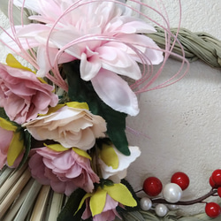 【sale】ピンクのダリアとローズのしめ縄飾り お正月飾り 2枚目の画像