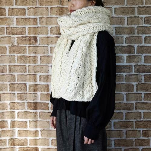 完売】ローゲージウール・ボリュームマフラー（NP-3924-白）・ペルー