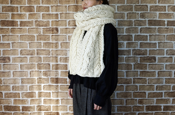 完売】ローゲージウール・ボリュームマフラー（NP-3924-白）・ペルー