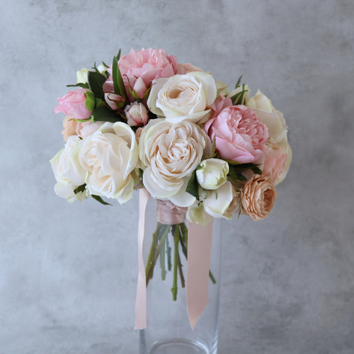 心躍るころんとローズブーケ ウエディングブーケ 結婚式 アーティ