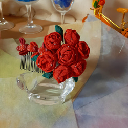 #つまみ細工#　真っ赤な薔薇と果実のコーム 2枚目の画像