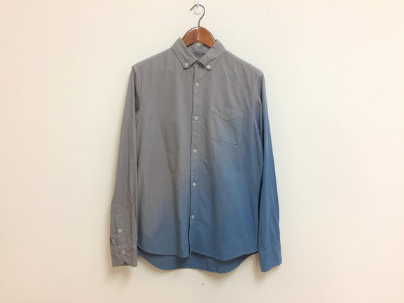 ＜ツムギラボ＞サンプル販売 オーガニックコットンオックスフォード ボタンダウンシャツ ブルー×グレーグラデーション 1枚目の画像