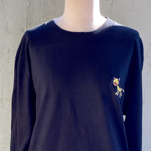巨匠動物園】胸刺繍入りスカジャン風虎ロンT・黒 Tシャツ・カットソー