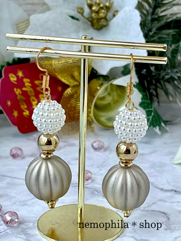 完売❣️オーナメントピアス❤︎シャンパンゴールド ピアス（フック
