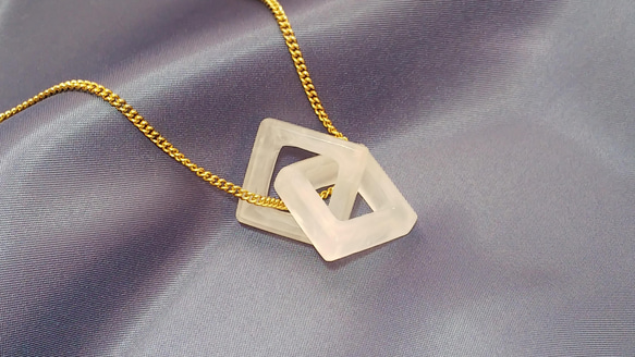 ☆ちょっと不思議な天然石のアクセサリー（ローズクォーツのペンダントトップ）　Dear Friend® 1枚目の画像