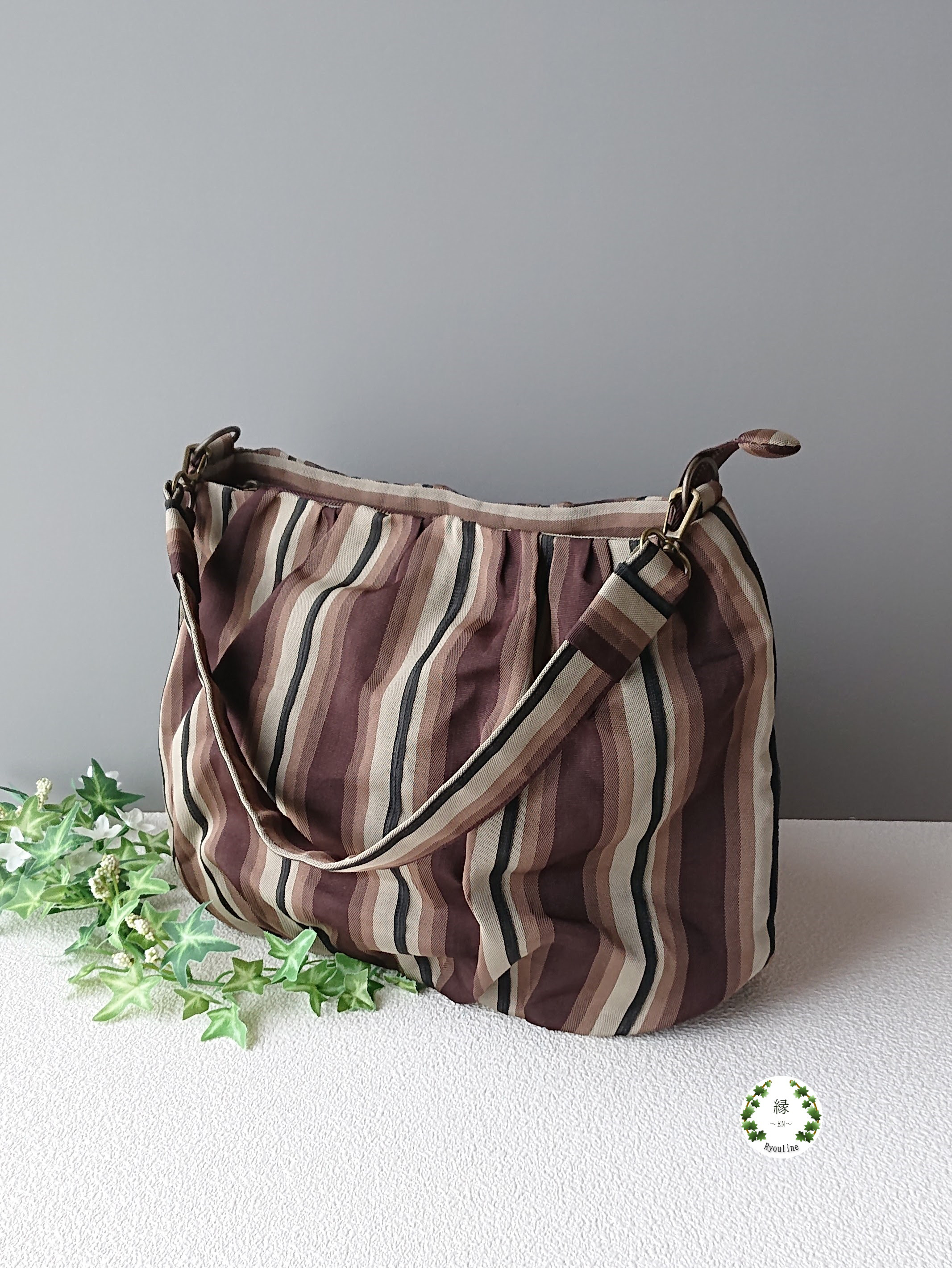 [秋の掘り出し物市]畳縁・ふっくらフォルムのOneハンドルギャザーバッグ