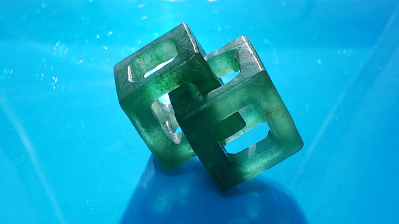 ☆ちょっと不思議な天然石のアクセサリー（アベンチュリンのチャーム）　Dear Friend® 6枚目の画像