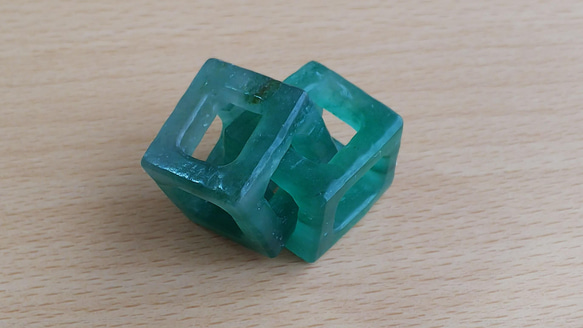 ☆ちょっと不思議な天然石のアクセサリー（アベンチュリンのチャーム）　Dear Friend® 3枚目の画像