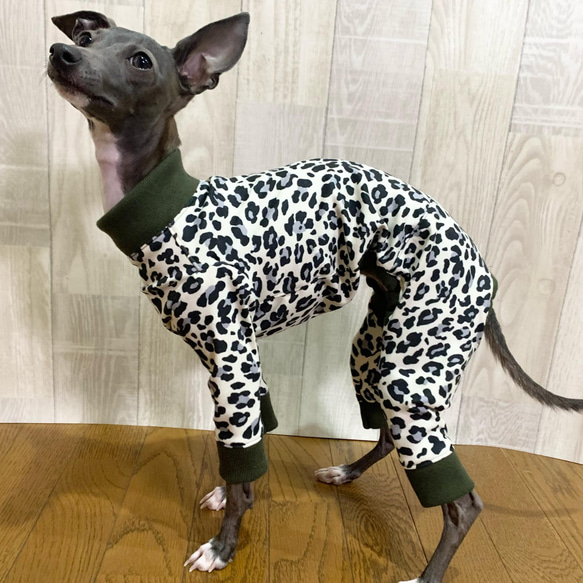 イタグレ 牛柄 ロンパース ペット服・アクセサリー