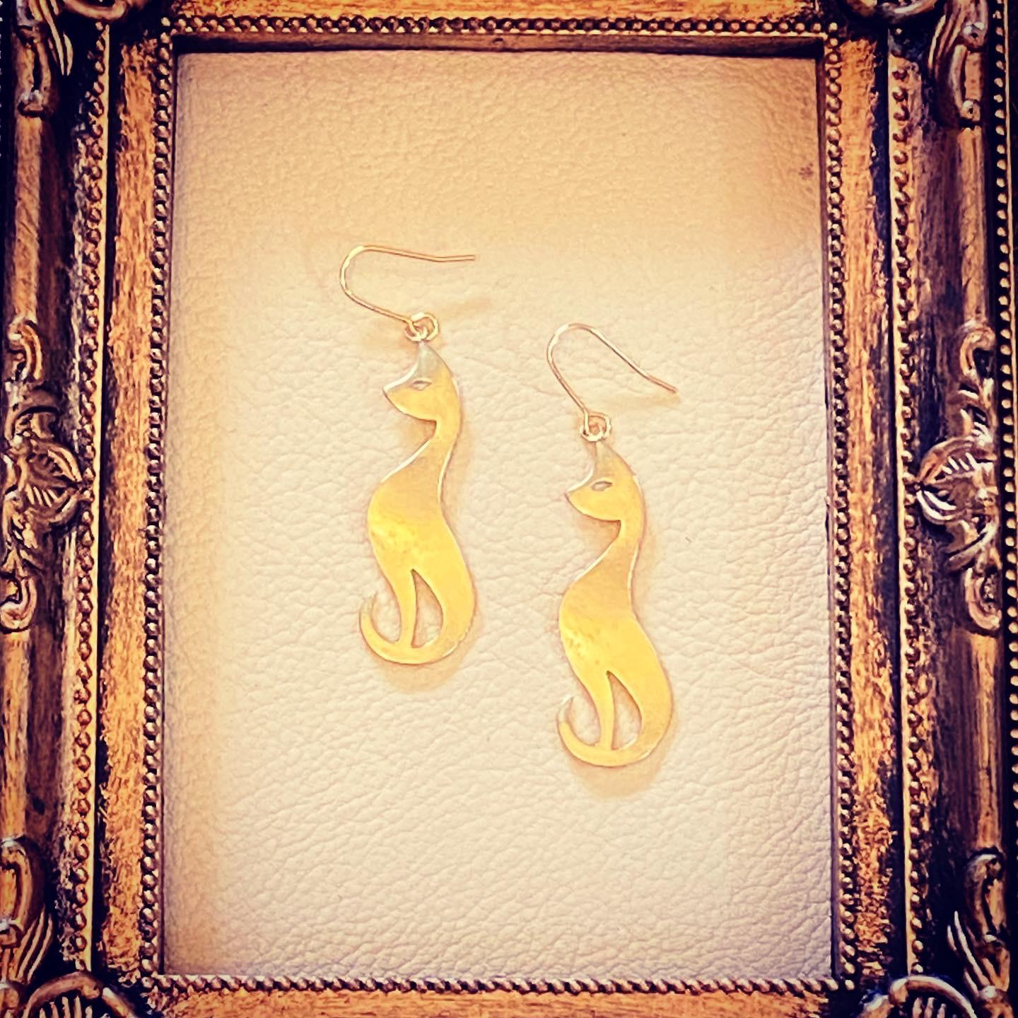 Beautiful Cat ピアス☆イヤリング☆真鍮☆猫☆ラッピング無料
