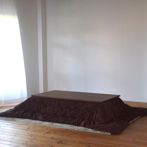 大きなクリの木のこたつ / かけ布団なし（幅180cm・ハロゲンヒーター付