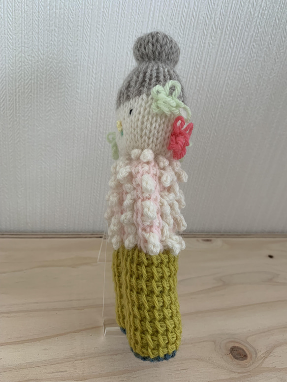 メルヘン界の住人　編み人形(ベージュ帽子) 5枚目の画像