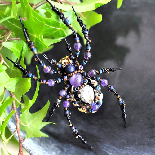 オーダー受け付けてます！ ブローチなど 再販 アメジスト スパイダー ブローチ 蜘蛛 ブローチ rococo3511