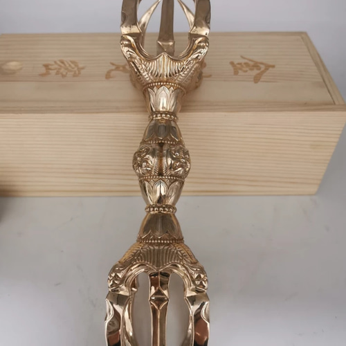 密教法具 寺院用仏具」真言宗 金剛杵 美味かっ 金剛鈴 五鈷杵 2点 密教法具 寺院用仏具」真言宗 金剛杵 美味かっ 金剛鈴 五鈷杵 2点