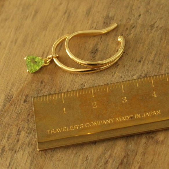 【不可再次上架】橄欖石&lt;寶石品質/AAA&gt;黃銅耳夾（一隻耳朵用） 第4張的照片