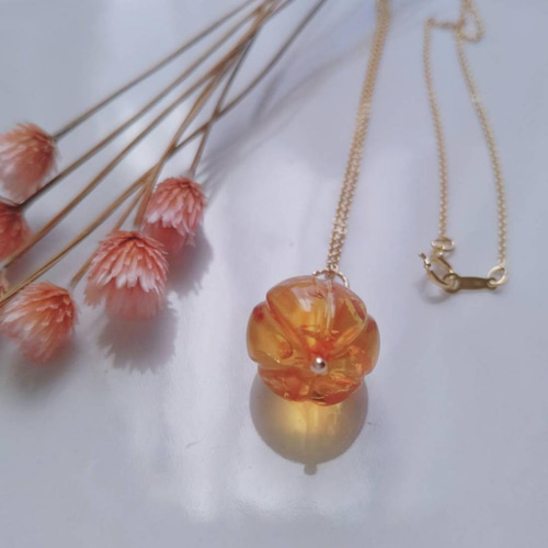 本琥珀ネックレス