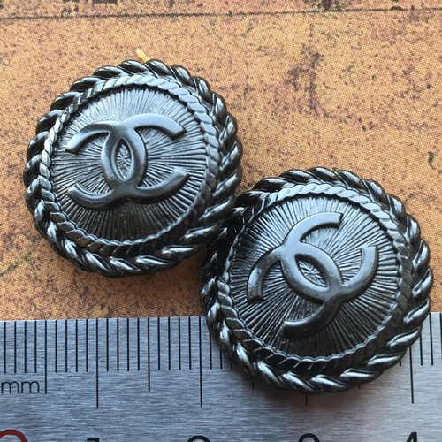 シャネルロゴボタンキュロット シャネルロゴ ボタン 黒メタルー色 25mm ボタン alyonkasweet 通販