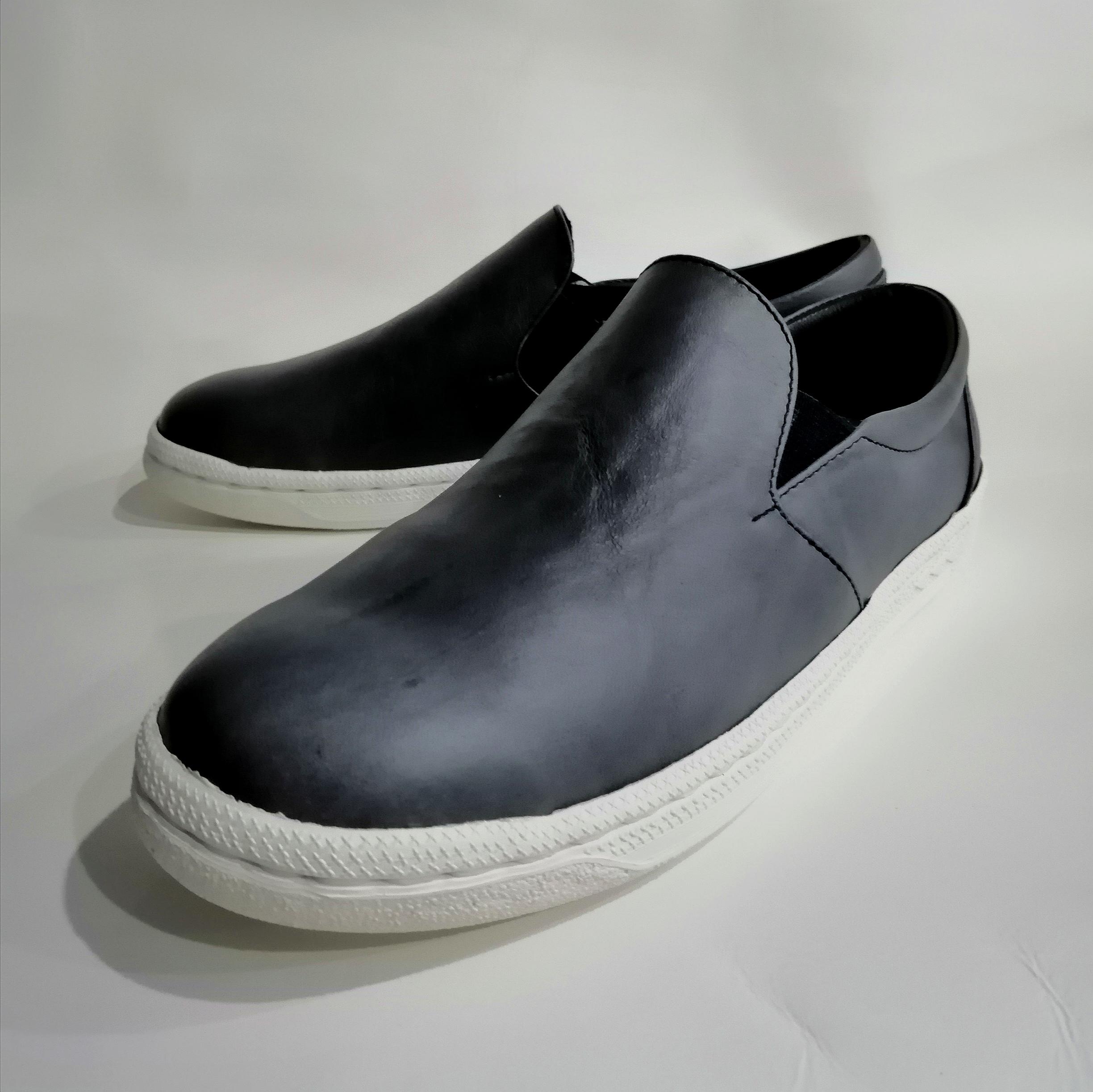 ◇新作◇本革◇スリッポン◇男女兼用◇スニーカーソール◇22.5-29cm◇本革◇無料サイズ調整◇色変更可◇ブラック◇