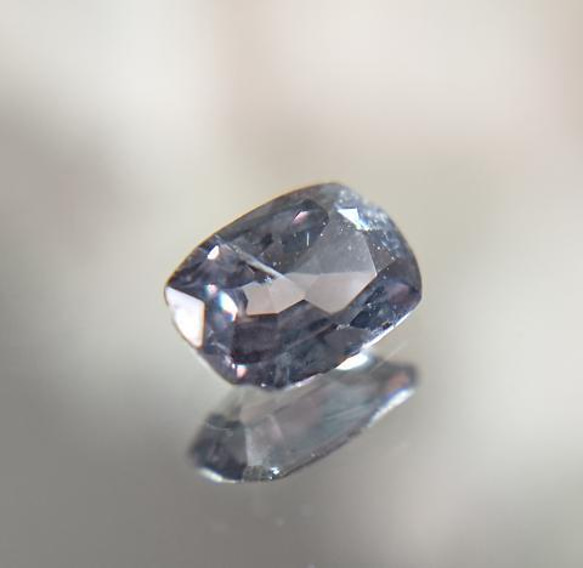 カラーチェンジガーネット　0.21ｃｔ　☆996  ベキリーブルーガーネット 2枚目の画像