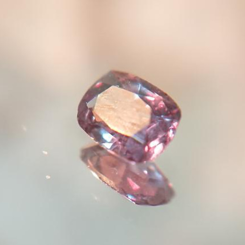 カラーチェンジガーネット 0.21ct ☆996 ベキリーブルーガーネット 