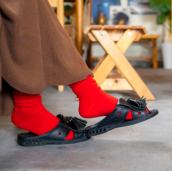 キナリノ掲載 赤 靴下 カラーソックス red フィット「TRIP SCOTT」 丈夫 速乾 カジュアル 3枚目の画像