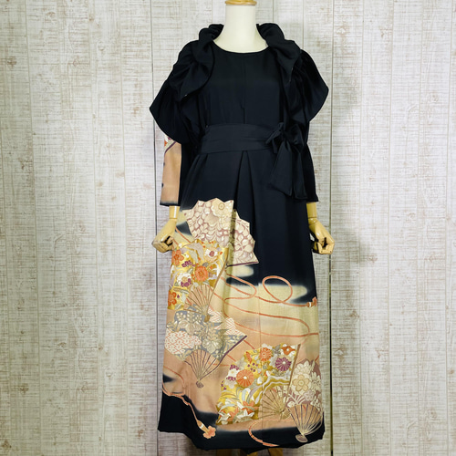 作家物＊扇面に花模様刺繍正絹黒留袖ワンピースM～L＆ギャザー