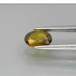 天然石 スフェーン ルース 0.80ct 非加熱 マダガスカル産　 虹が煌めくグリーン・イエローカラー！ 4枚目の画像