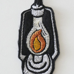 キャンプアウトドア刺繍シールワッペン　オイルランタン 5枚目の画像