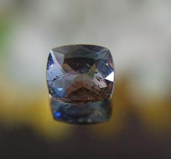 アキシナイト ブルー 0.3ct ☆860 ブルーティントアキシナイト