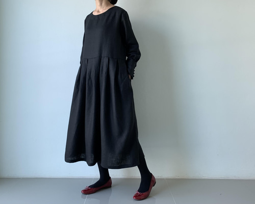 W closet ダブルクローゼット 黒ロングワンピース 向け