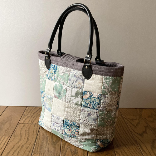 リバティ パッチワークバッグ ハンドメイド - メルカリ