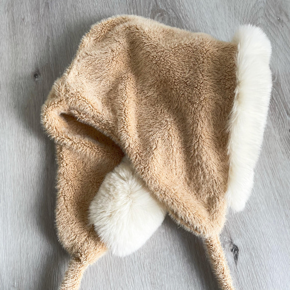 編み物 防寒 秋冬 猫耳ニット帽 耳当て付き  ポンポン付き 5枚目の画像