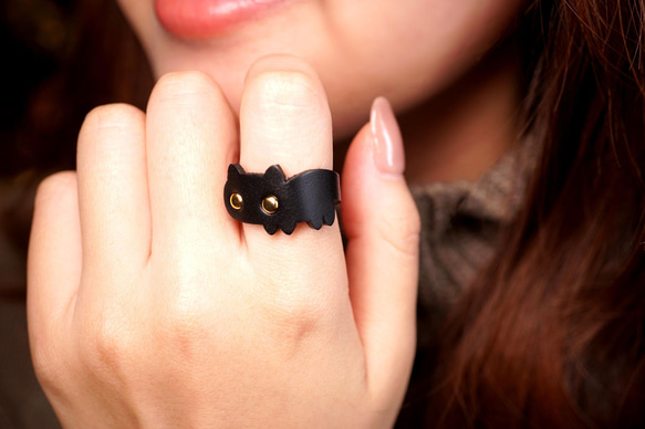 猫連合リング／牛革製 1枚目の画像