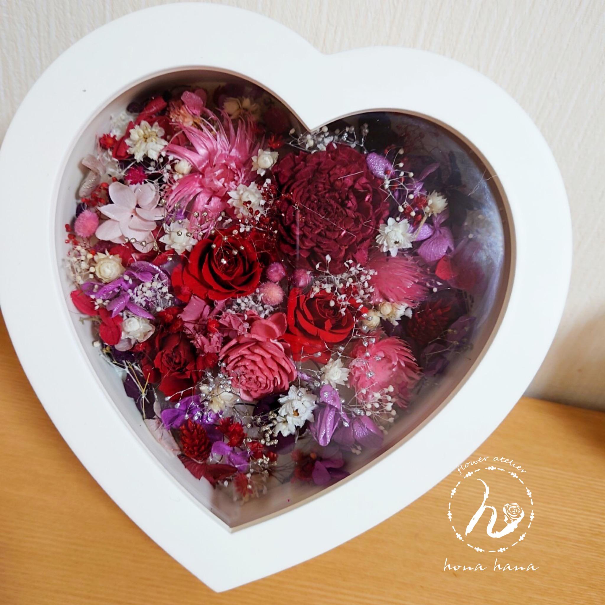 再販★新作2023❤︎ガラスコラージュ❤︎ハートスタンドに想いを込めて❤︎赤薔薇プリザーブドフラワーのお花畑❤︎