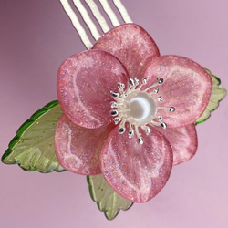 椿のヘアコーム　オーロララメ入りピンク色　 2枚目の画像