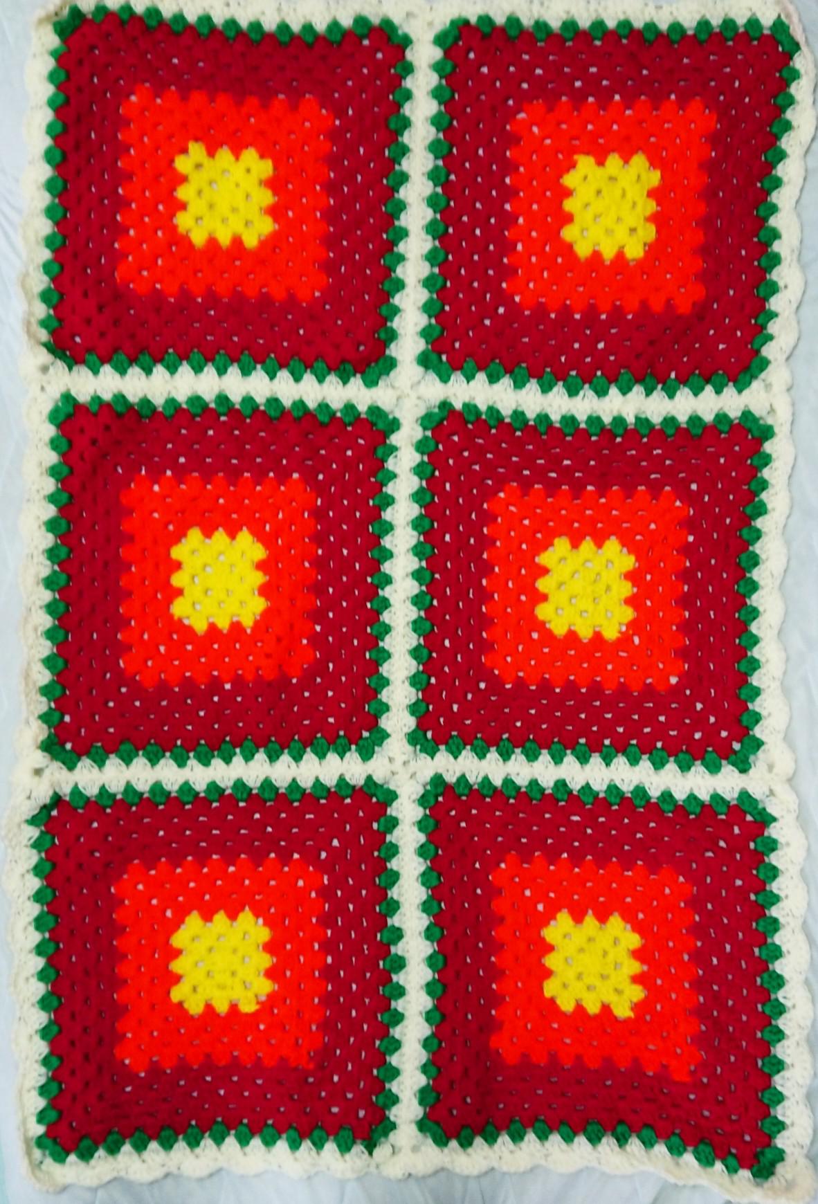 ひざ掛け(No.17)・ブランケット・おくるみ・ソファーカバー・マルチカバー・手編み・グラニースウエア・オレンジ色・黄色