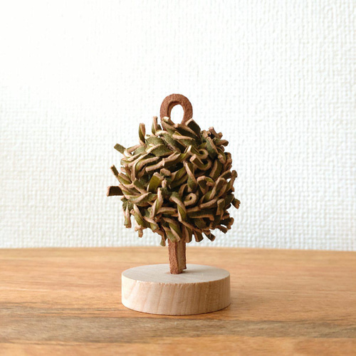 育てる[革]の木 小寸 オリーブグリーン メッセージ革クリップ付 国産本