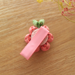 つまみ細工のベビークリップ-ピンク05　25mm-　お節句　ひなまつり　雛まつり　赤ちゃん　七五三　浴衣　出産祝い 2枚目の画像