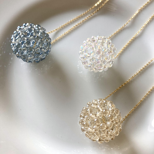 フラーレンのロングネックレス（55cm） シャンパンオーラクリスタル 