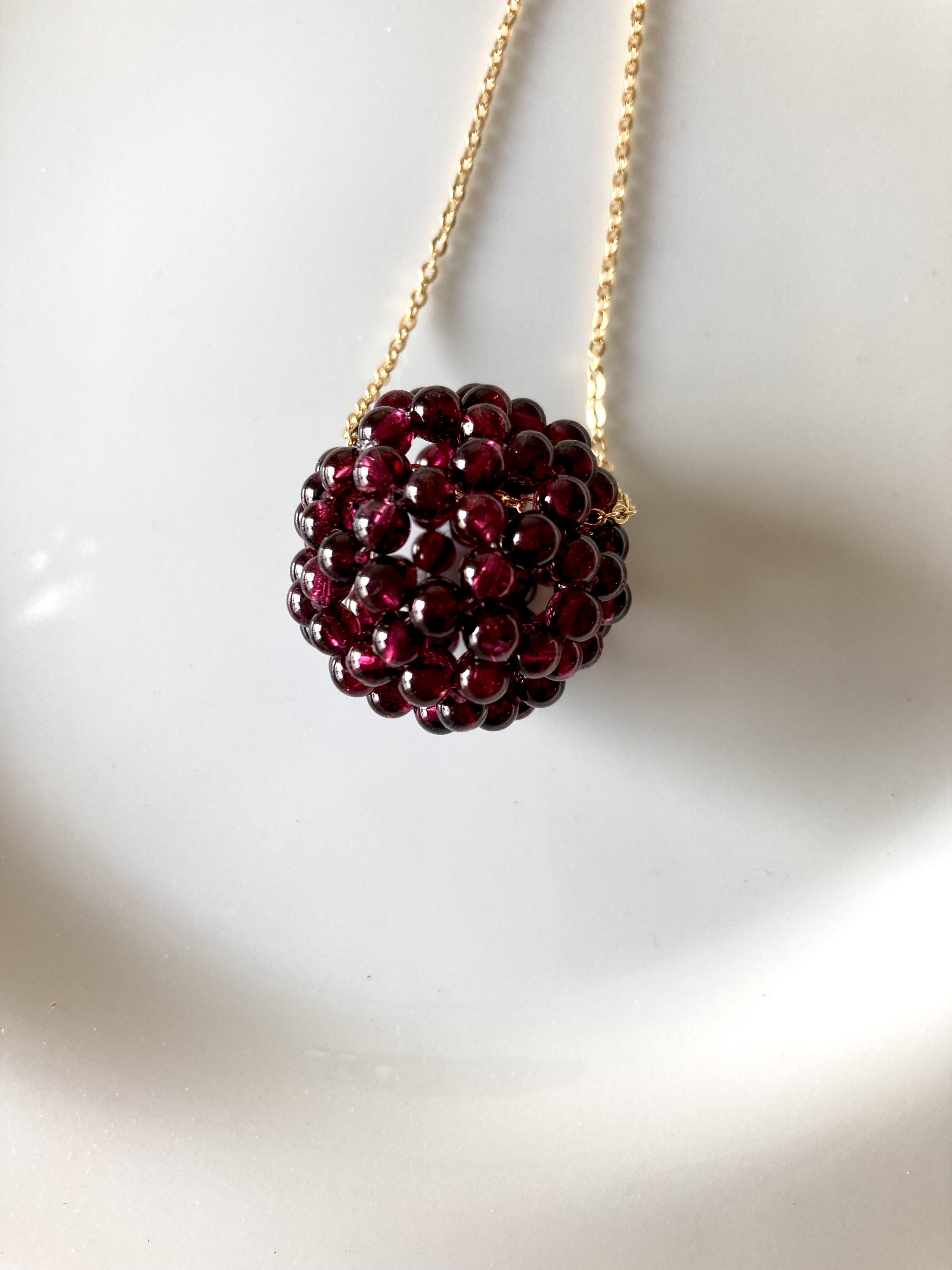 フラーレンのロングネックレス（55cm） ガーネット