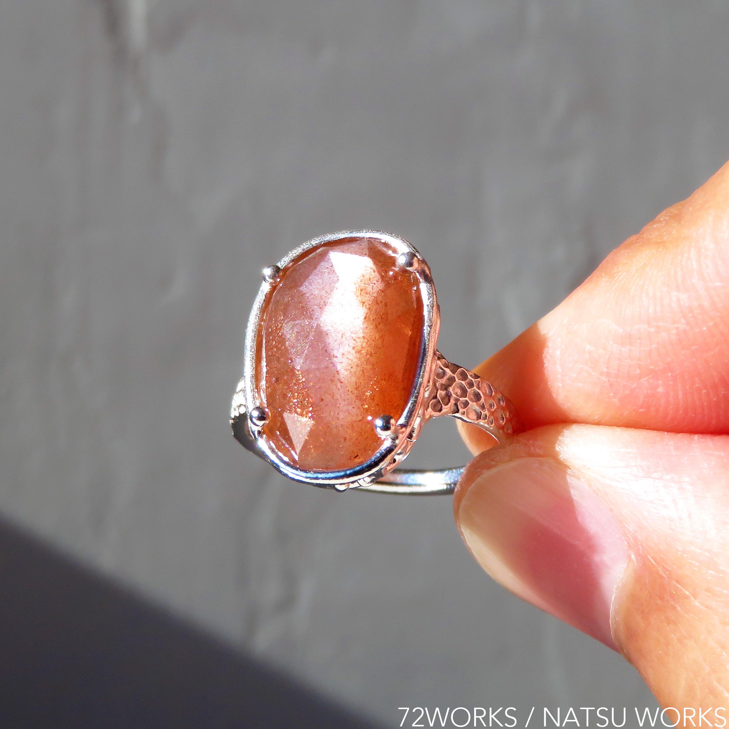 ムーンストーン サンストーン リング / Peach Moonstone Ring
