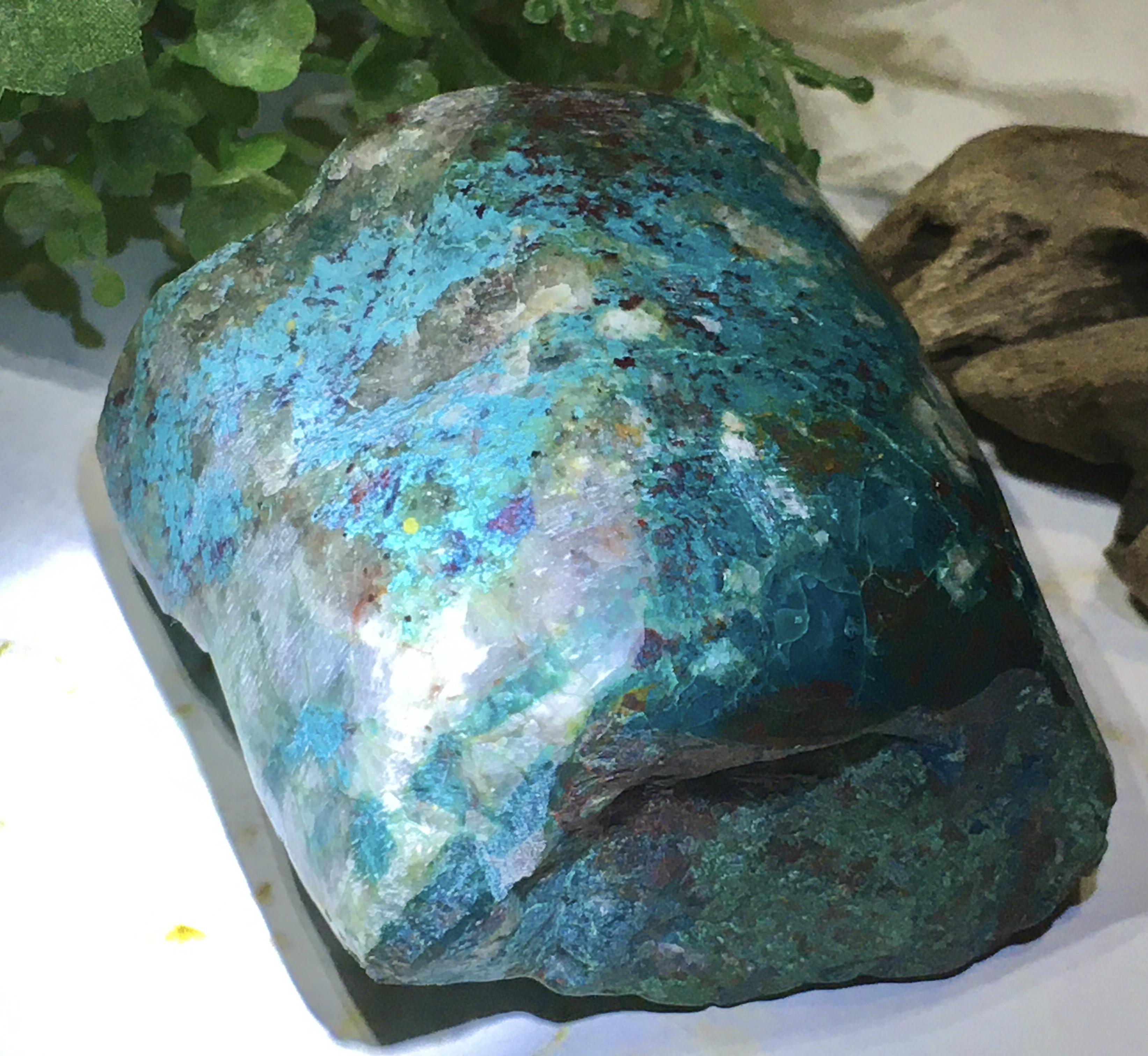 女神の石✨　クリソコラ　珪孔雀石　ラフストーン 女神の石✨ クリソコラ 珪孔雀石 原石 ラフストーン 天然石 東洋
