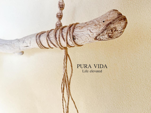 アルプス流木　太め麻紐と模様流木のハンガーラック　アンティーク調リング 5枚目の画像
