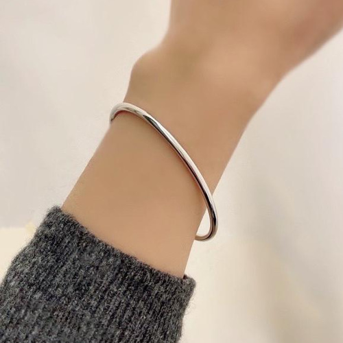 重ね付け♥️スリム 3mm バングル シルバー925B3210 バングル 重ね付け♥️スリム 3mm バングル シルバー925B3210 バングル