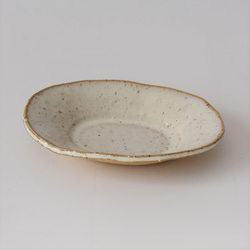 楕円形・オーバル小皿　黄御影土×チタンマット釉 2枚目の画像
