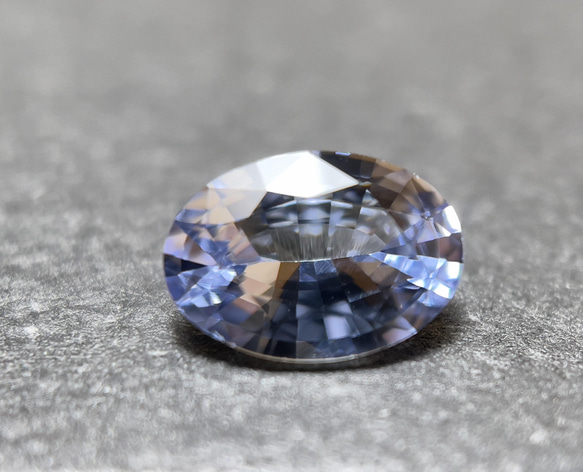 スリランカ産非加熱天然ライトブルーサファイアルース サファイア 美しいライトブルー サファイア ルース 0.61 カラット